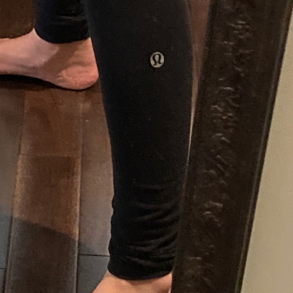 Reversible lululemon leggings - Picture 2 of 2